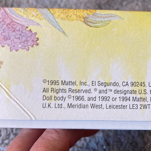 - - ✨ Vintage NRFB Spring Blossom Barbie ~ Avon exclusive - Picture 8 of 13
